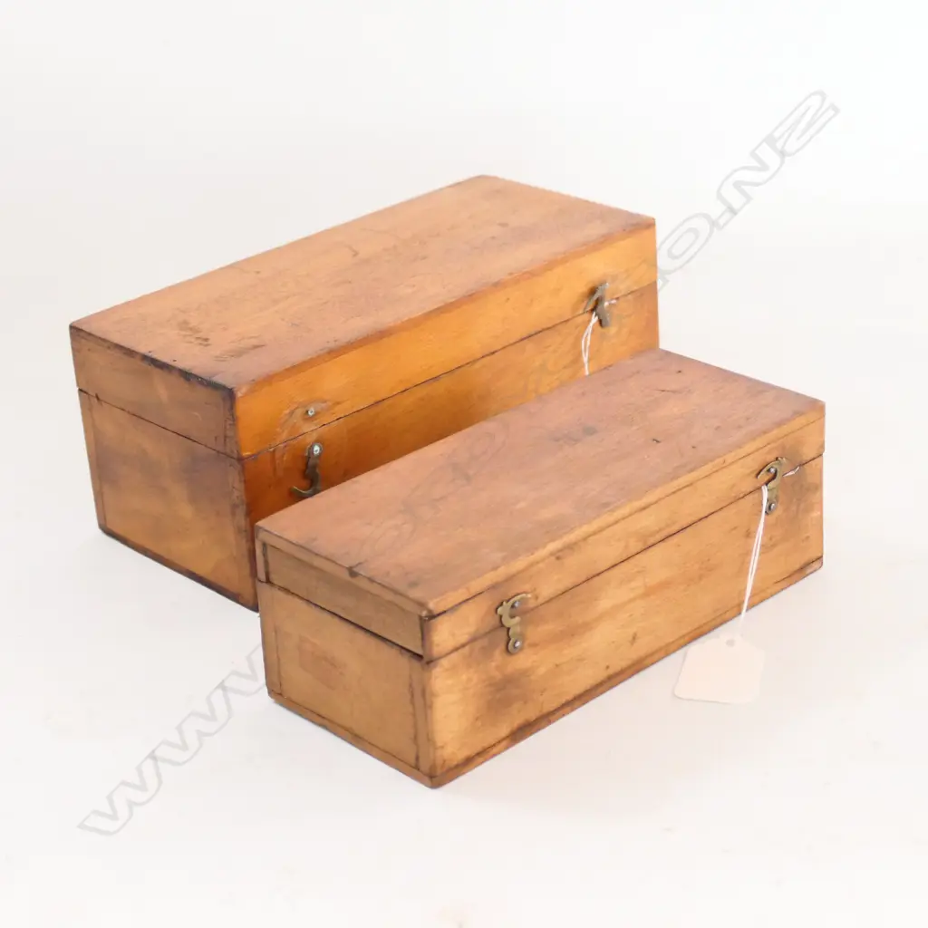 BOXED LACQUERED BRASS STUDENT'S FIELD MICROSCOPE  AND ANOTHER (2) Image 1++
